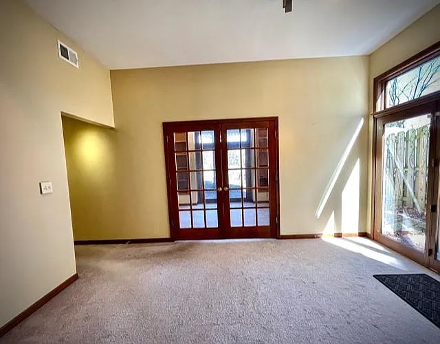 121 Maumell St #LOWER LEVEL — Photo 11
