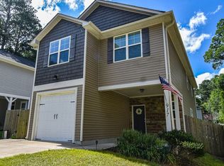 917 Carolina Ave, Fayetteville, NC 28301