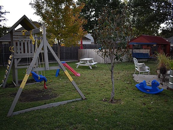 3rd image of 316 Shane Ln
