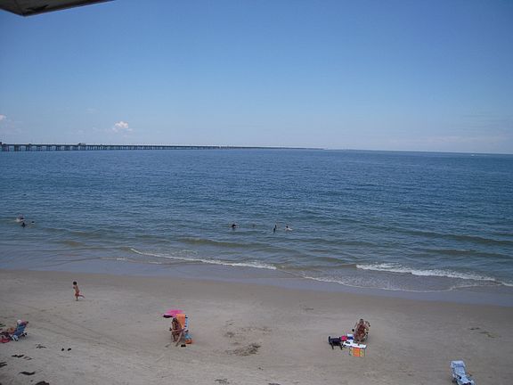 4th image of 2532 Seaview Ave