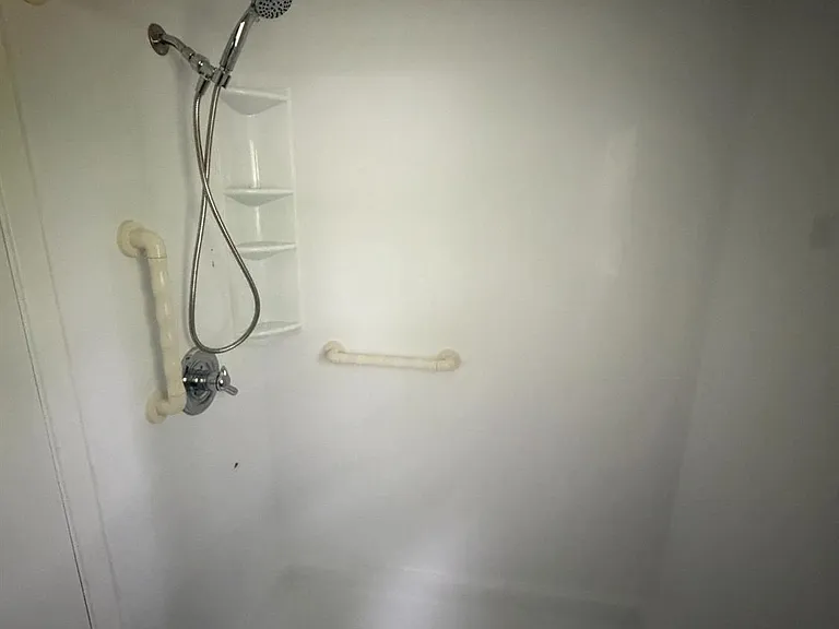111 Edge Ln — Photo 21