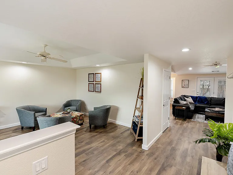 2327 Jeremy St — Photo 17