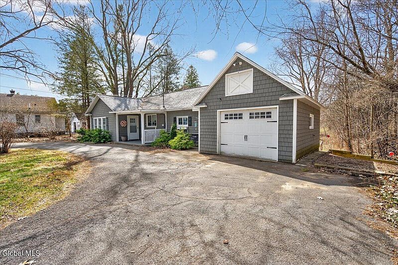 2nd image of 2460 Troy-Schenectady Road
