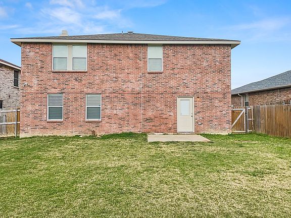 5th image of 8431 Redheart St