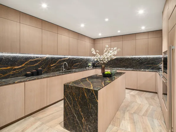 49 Chambers Street image 6 of 27