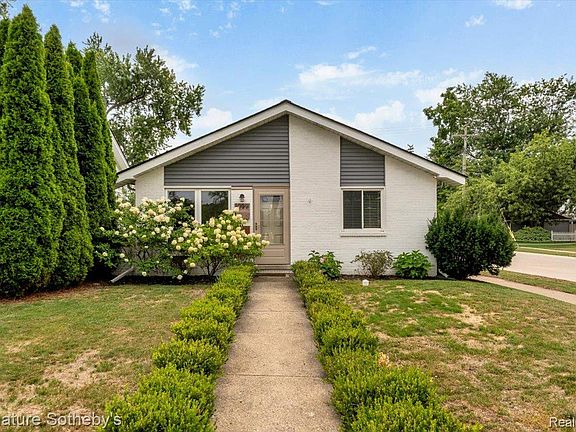 2nd image of 1099 Eaton Rd