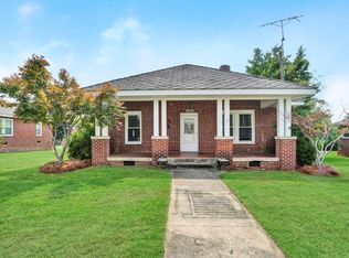108 Draper St, Ninety Six, SC 29666
