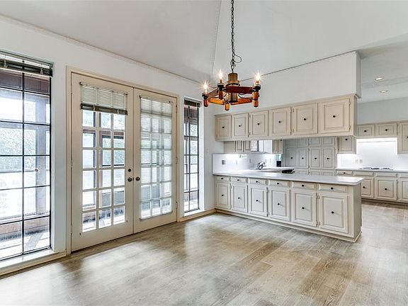5th image of 12014 Browning Ln