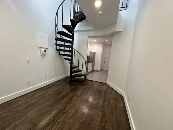 577 2nd Avenue image 5 of 10