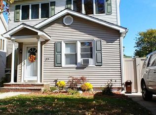 25 Renwick Ave, Staten Island, NY 10301