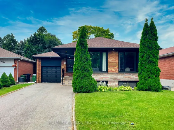 42 Sellmar Rd, Toronto, ON M9P 3E6