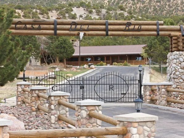 850 S 500 E, Parowan, UT 84761