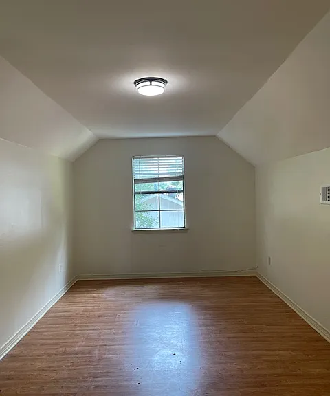 9133 Shadow Bluff Ave — Photo 9