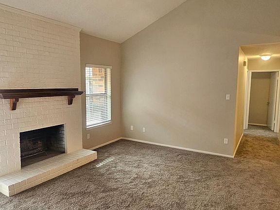 2nd image of 403 S 4th St