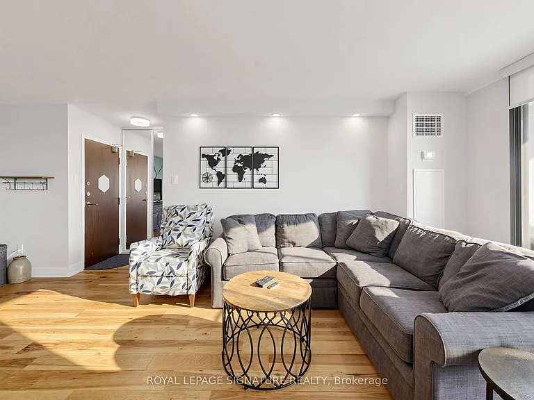 100 Quebec Ave #1505 — Photo 7