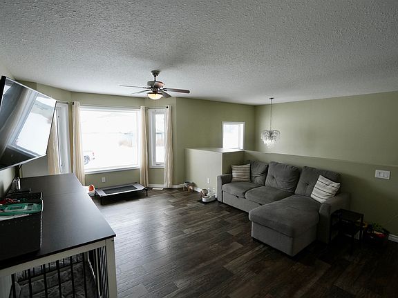 3rd image of 5113 56th St