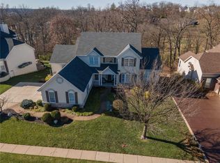 9351 Caddyshack Cir, Saint Louis, MO