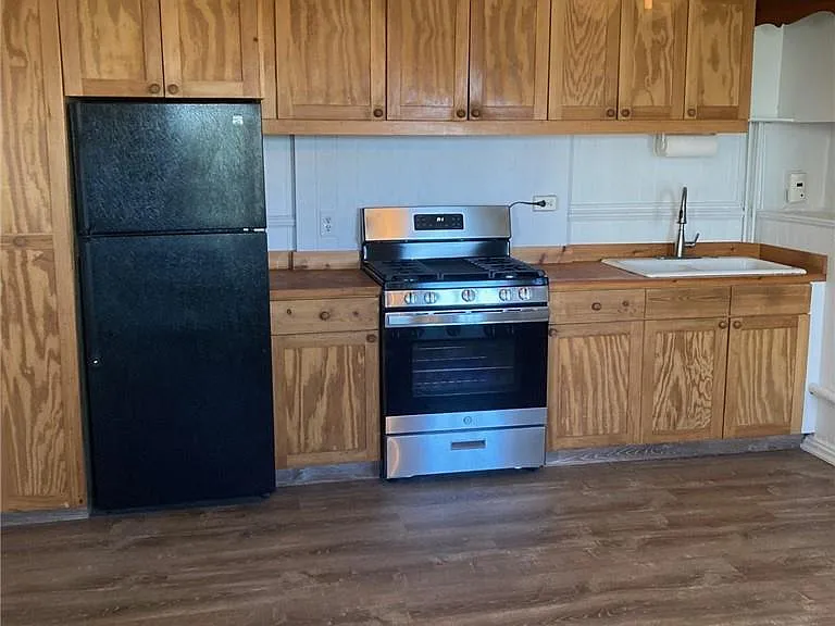 127 N Riverside Ave #LOWER LEVEL — Photo 2