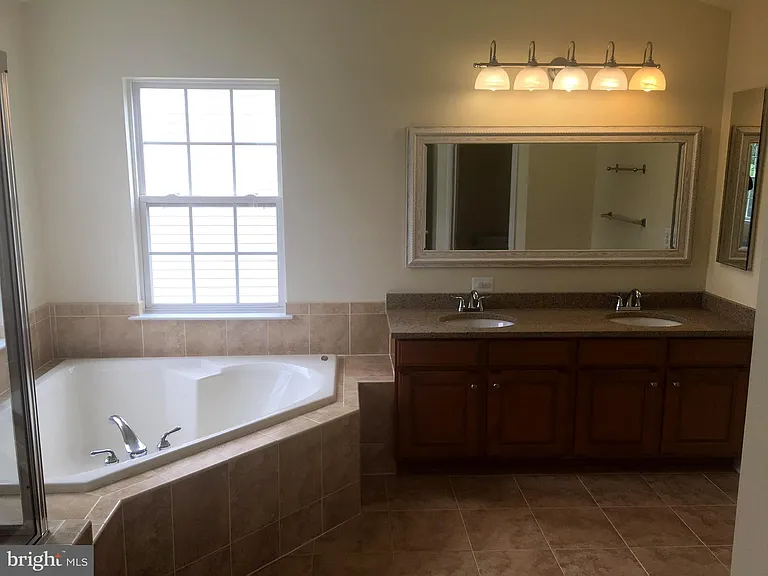 12910 Belle Meade Trce — Photo 17