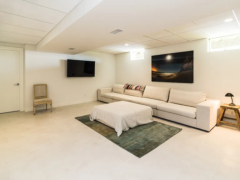 52 Startop Dr — Photo 11