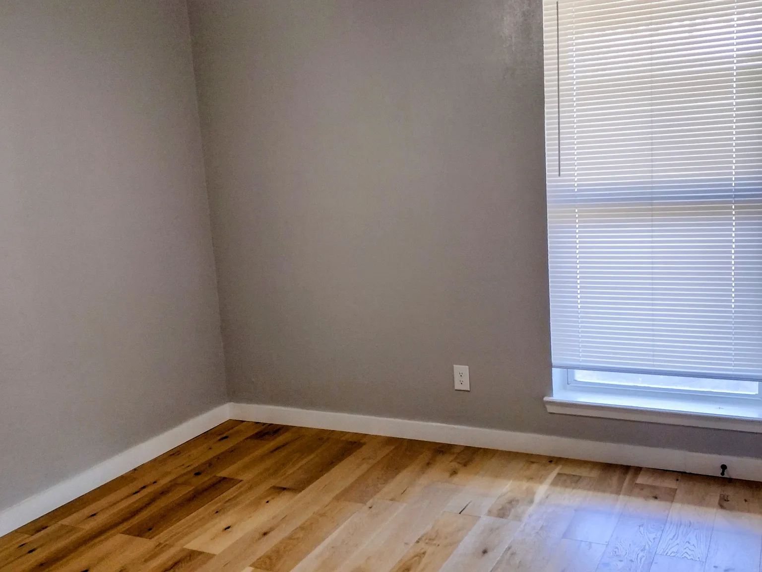 3 bed, 1200 sqft, $1,700 — Photo 3