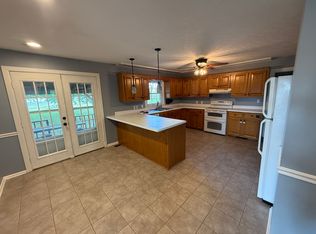 447 Happy Hollow Rd, Glasgow, KY 42141