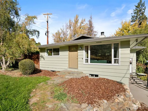 1216 Crawford Avenue, Wenatchee, WA 98801