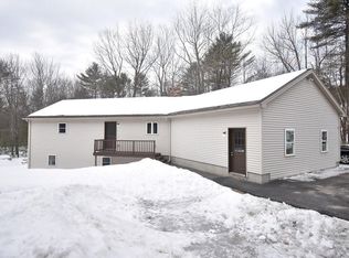 91 Raymond, Gray, ME 04039