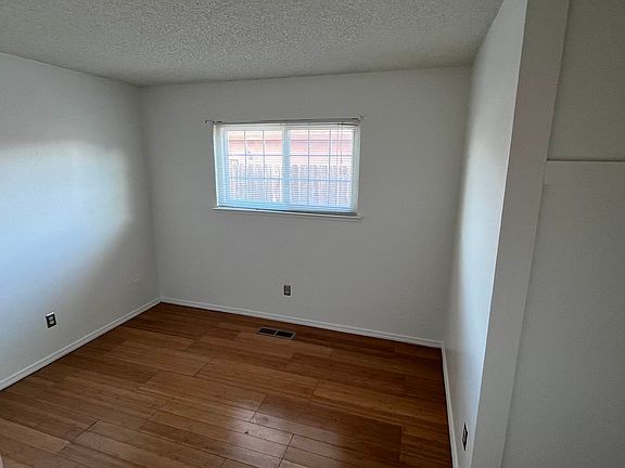 5th image of 2132 Sugartree Dr