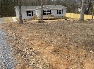 490 Lynman St, Athens, TN 37303