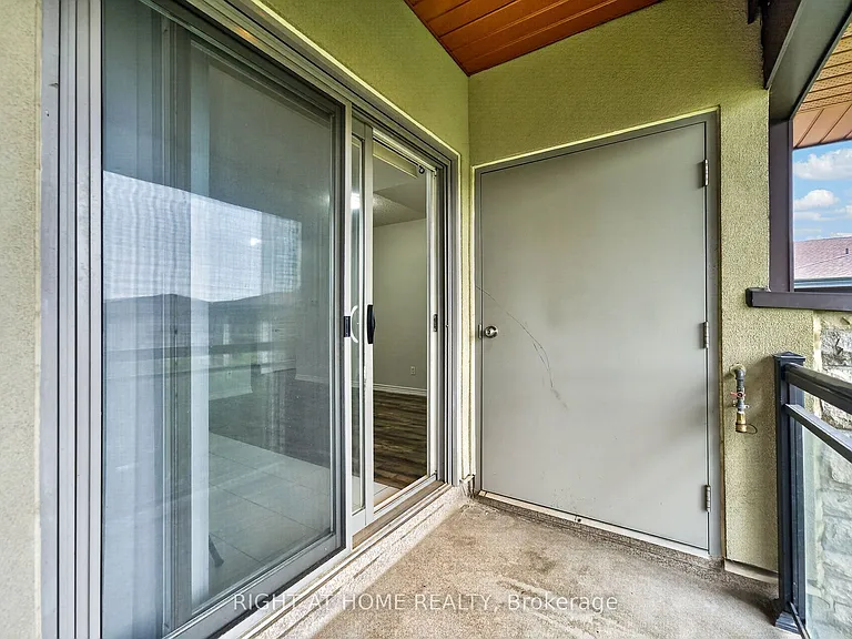 570 Lolita Gdns #430 — Photo 21