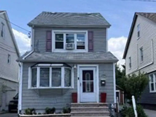 17 De Witt St, Valley Stream, NY 11580