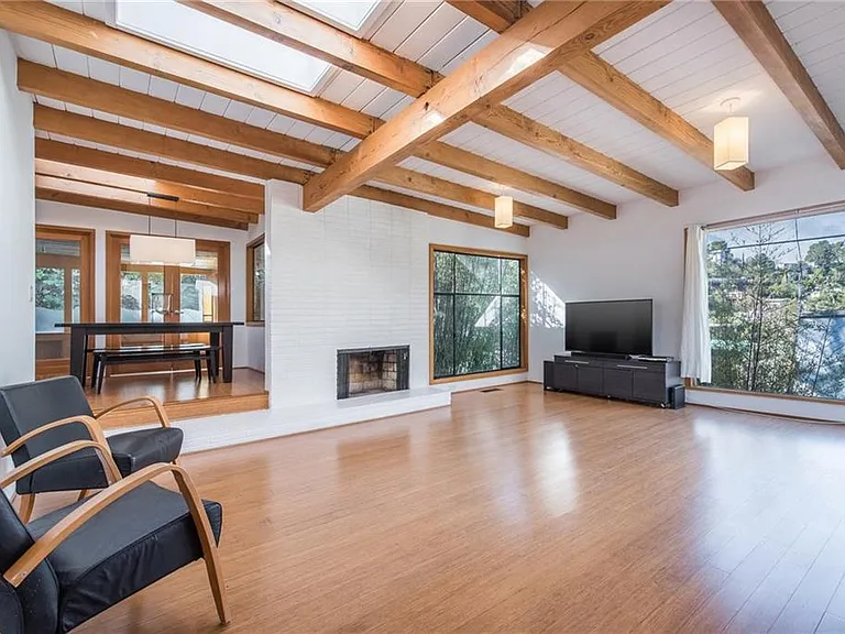 2828 Pacific View Trl — Photo 3