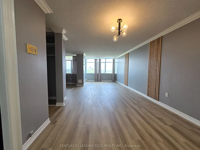 3100 Kirwin Ave #1007 — Photo 3