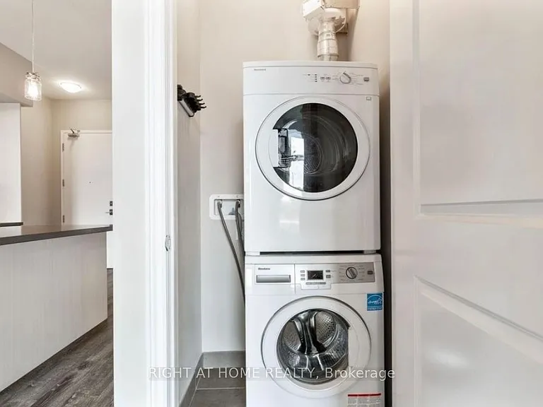 457 Plains Rd E #417 — Photo 3