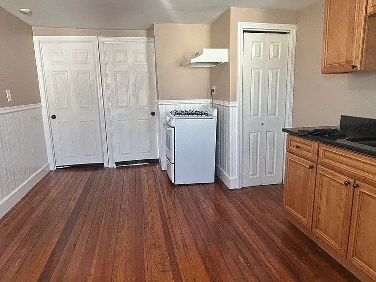 39 Gooding St #3 — Photo 2