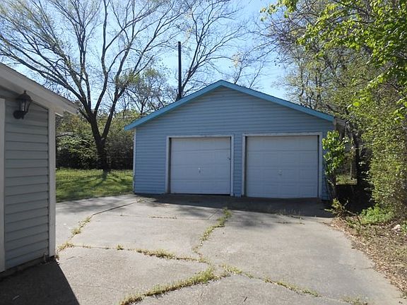 2nd image of 11824 Crumpton Dr