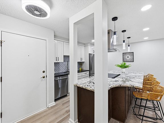5th image of 135 Viking Dr E APT 104