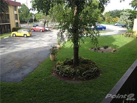 3rd image of 3490 Foxcroft Rd #B212
