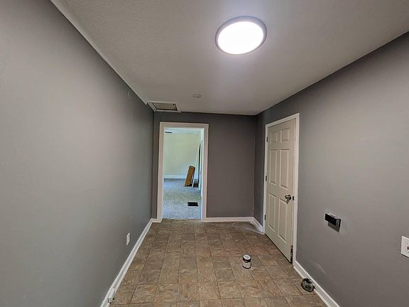 3rd image of 1001 5th Ave #1