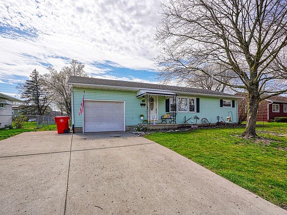 3rd image of 59 Arlington Ave