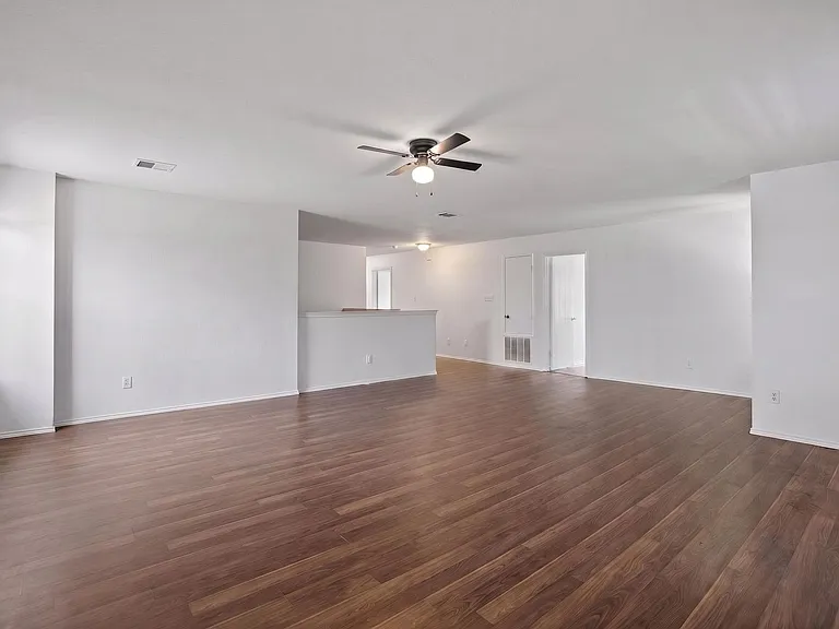 1665 Princess Ln — Photo 19