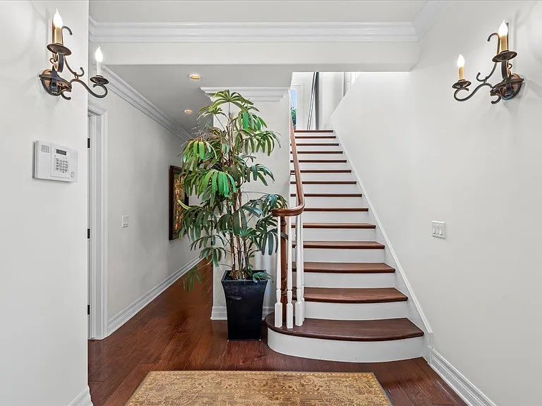 Reverse floor plan to captivate ocean n Catalina views upstairs