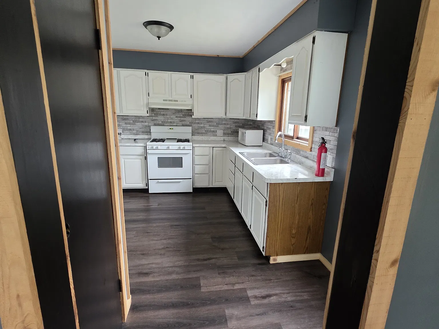 3 bed, 1335 sqft, $1,400 — Photo 3