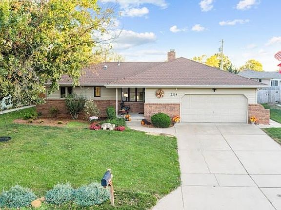 2nd image of 2314 Brookwood Ln