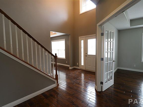 2nd image of 7211 N Vauxhall Pl