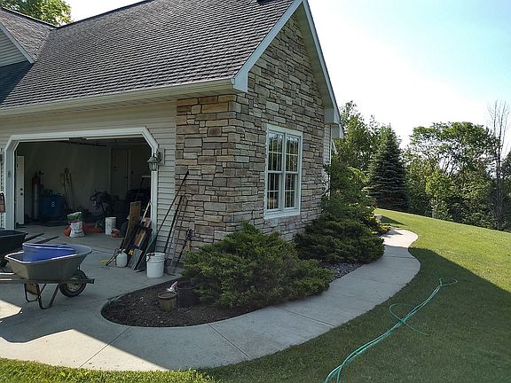 2nd image of 4755 Scenic Hills Dr