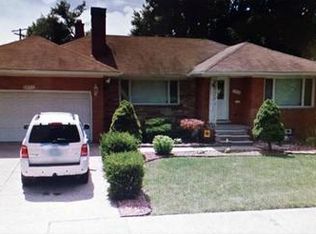 5655 Rouge Cir, Dearborn Heights, MI 48127