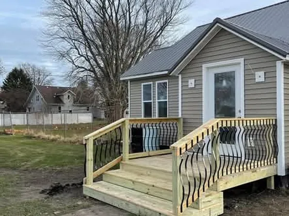 104 W Garfield Ave #1, Olds, IA 52647