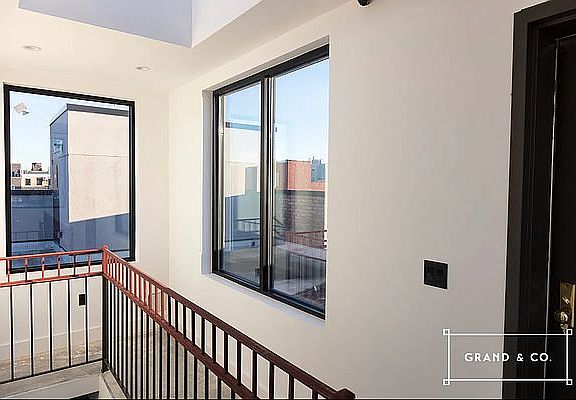 3rd image of 149 Wythe Ave #402